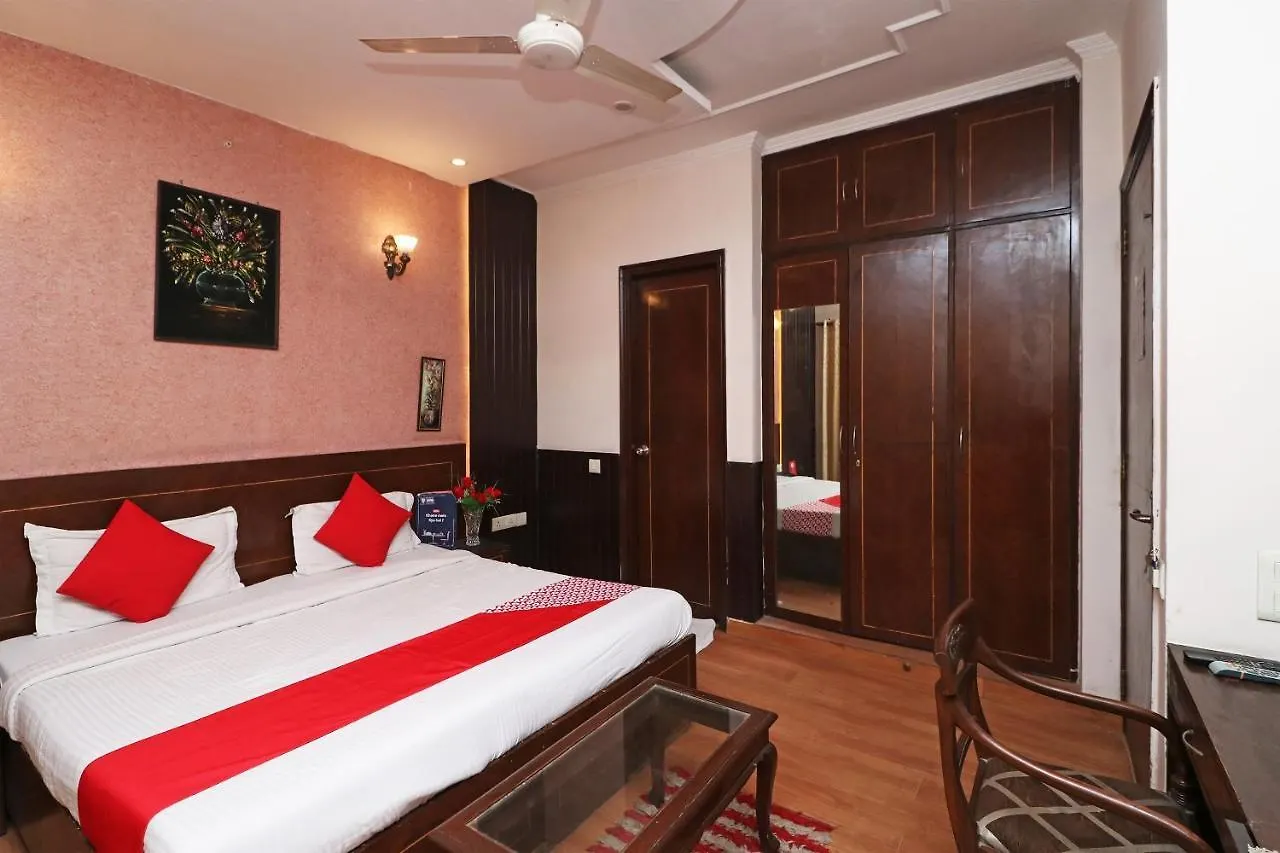 Oyo 566 Hotel Soni Villa Gurgaon