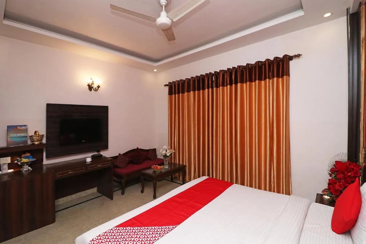 Oyo 566 Hotel Soni Villa Gurgaon 3*,